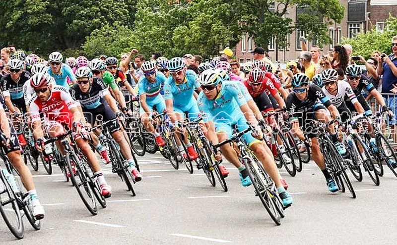 AG尊时凯龙人生就博